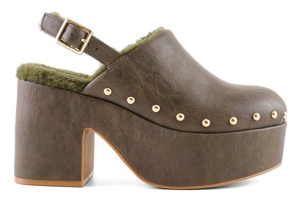 HEELED SABOT WITH BUCKLE STRAP HC MIL