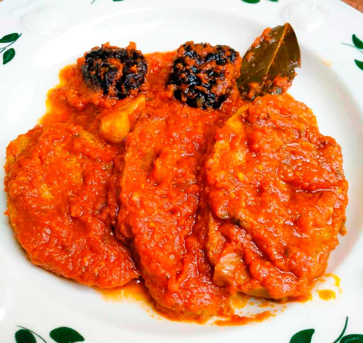 Receta Seitán con salsa de tomate y ciruelas