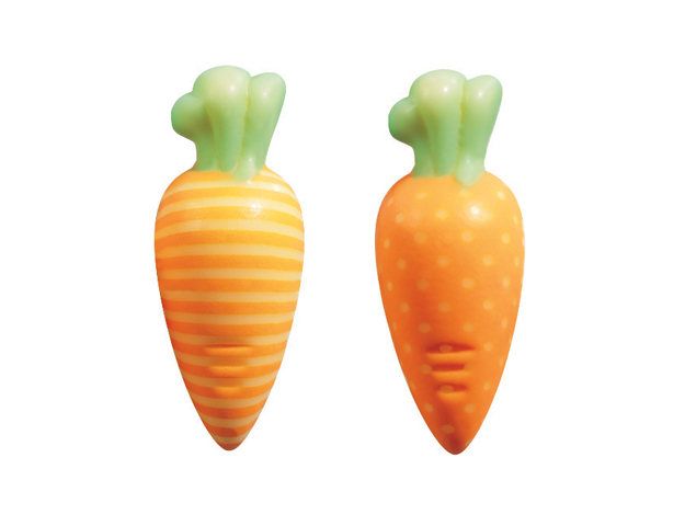 114 Carrots white choc 2 designs 1,6x4,1 cm